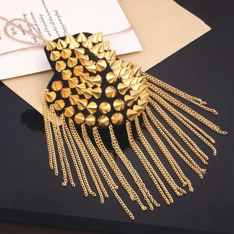 SPIKY SHOULDER BROOCH